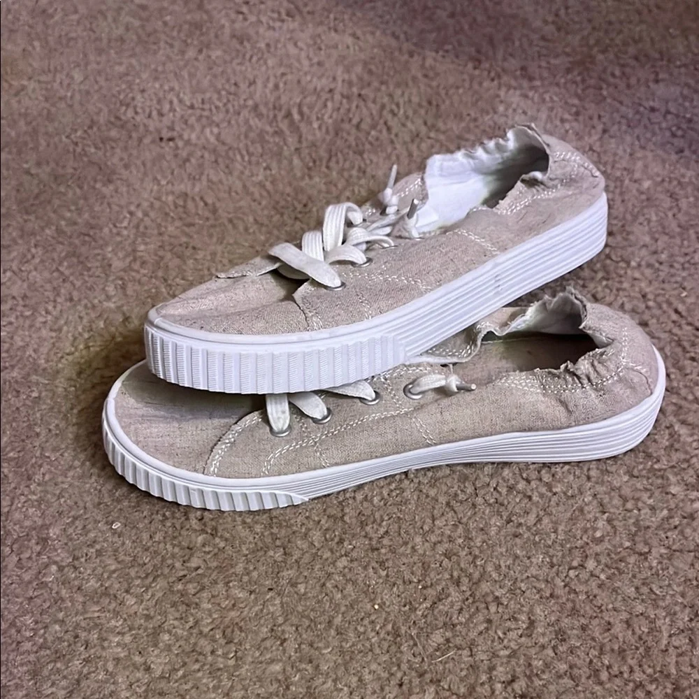 Madden Girl Stylish Tan Shoes - Picture 4 of 4